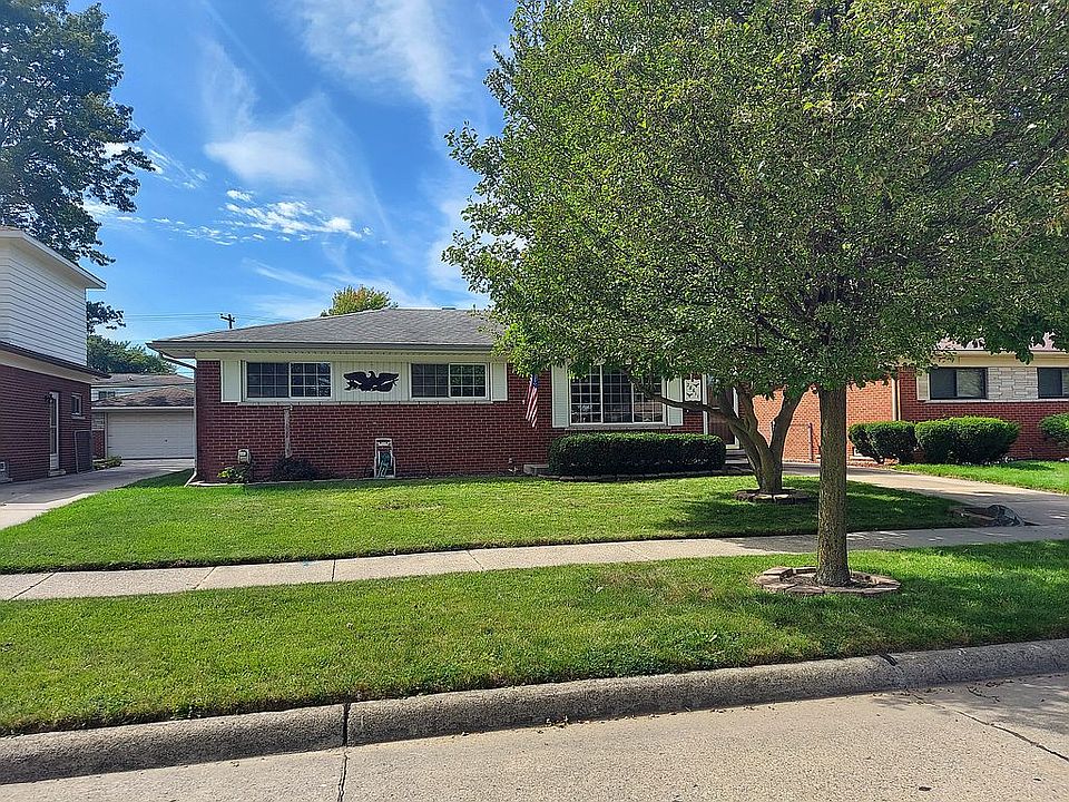 1st image of 28611 Bradner Dr