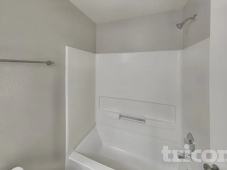 2869 Ludwig Dr — Photo 9