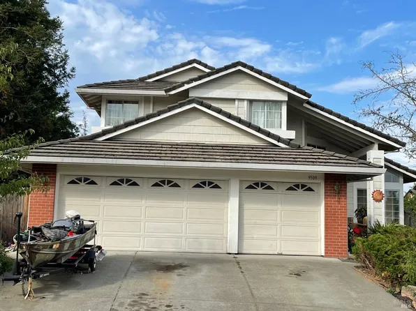 9509 Essex Court, Windsor, CA 95492