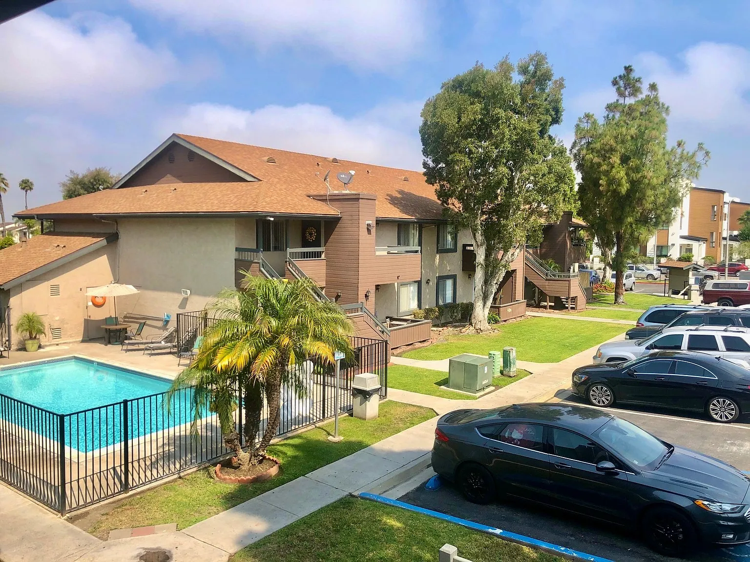 Villa Hermosa Apartments — Photo 2