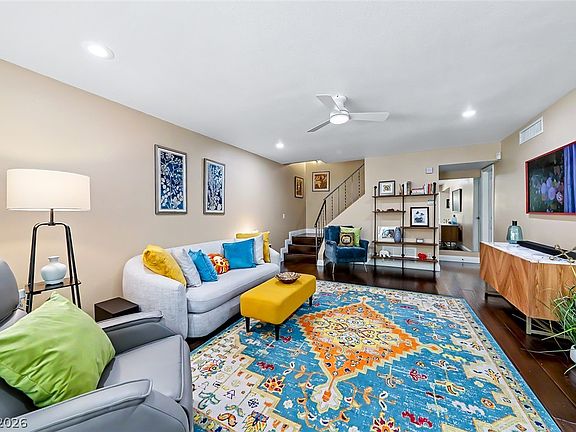 3rd image of 3173 Pinehurst Dr APT C