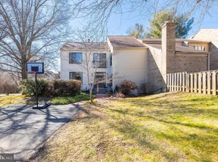 1410 Green Run Ln, Reston, VA 20190