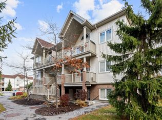 767 Cedar Creek Dr #L, Ottawa, ON K1T 0B3