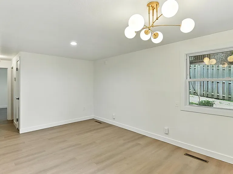 1132 S 33rd St #4 — Photo 16