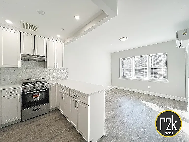 23-11 31st Ave #6D — Photo 6
