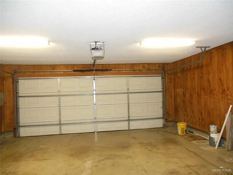 901 E Dallas Ave #16 — Photo 17