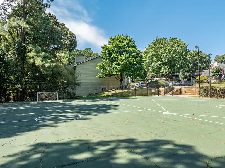 Ashland Pines Apartments — Photo 19