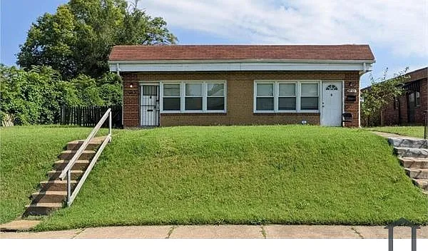 4529 Anderson Ave — Photo 1