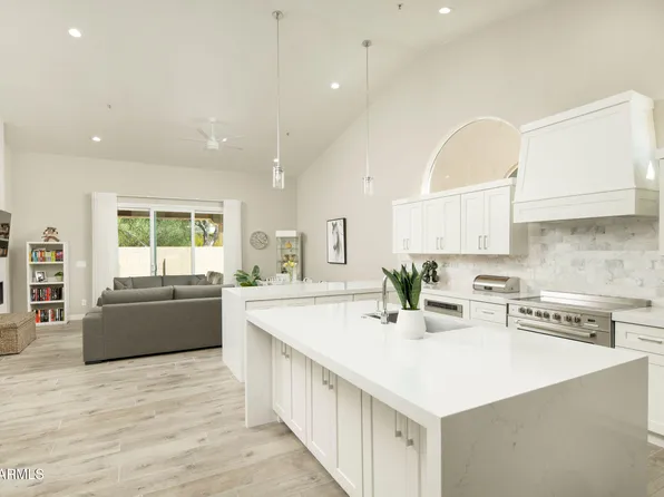 8918 E MAPLE Drive, Scottsdale, AZ 85255