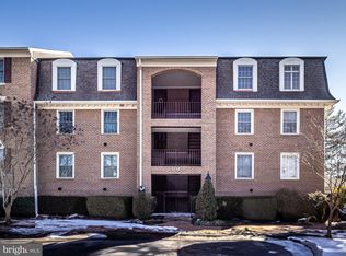 5713 Brewer House Cir APT 201, North Bethesda, MD 20852