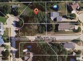 4450 8 1/2 Street Ct, East Moline, IL 61244