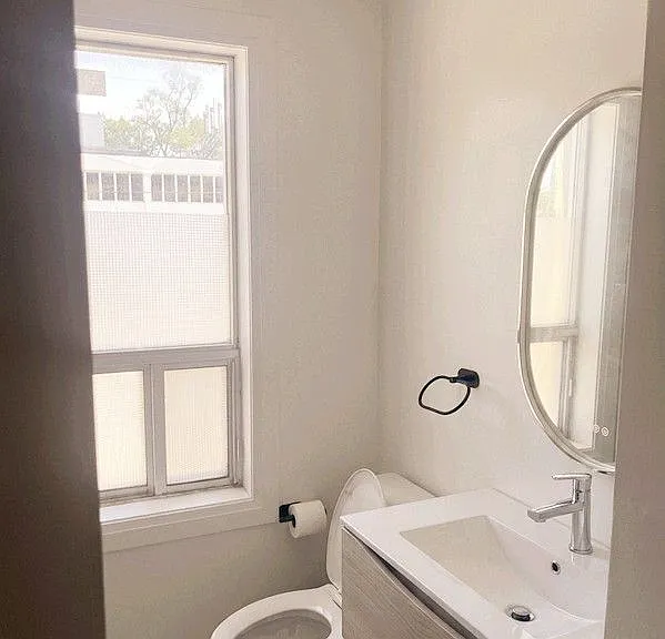 242 Sheppard Ave W #1 — Photo 9