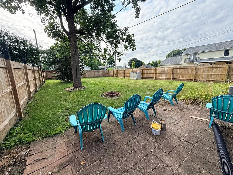 348 S Brook Ave — Photo 8