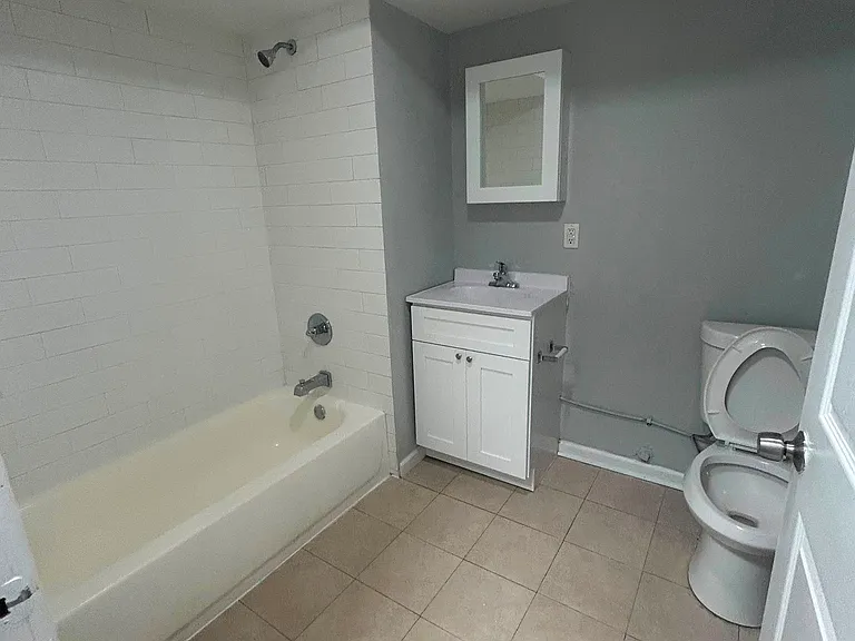 40 12th Ave #1 — Photo 8