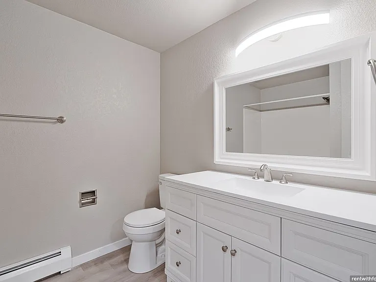 3809 E. River Dr. — Photo 12