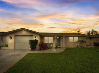 3105 Roxbury Dr, Holiday, FL 34691