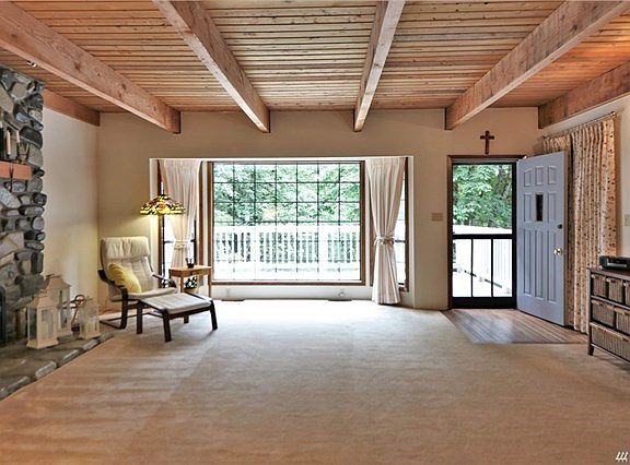 This room is huge.