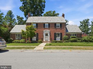 2328 S Nash St, Arlington, VA 22202