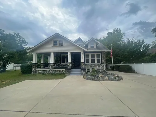 1913 Morganton Rd Photo 1
