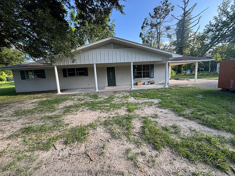 6135 Highway 80 — Photo 4