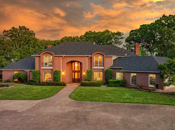 636 County Road 3330, Omaha, TX 75571