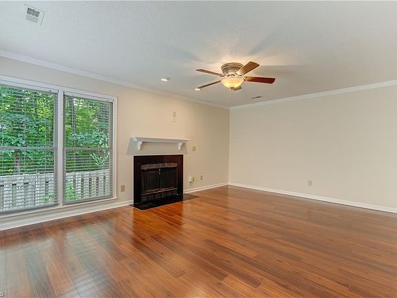 3rd image of 19 Park Village Ln Unit B