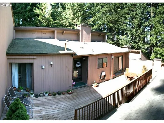 13405 NE Regents Dr photo 1