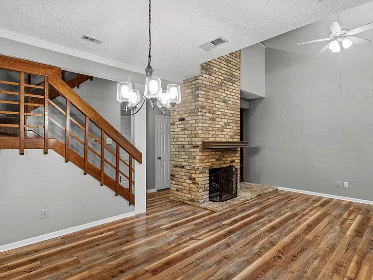 10819 Crown Colony Dr #27 — Photo 5