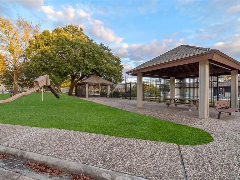 6922 Gentle Breeze Dr — Photo 42