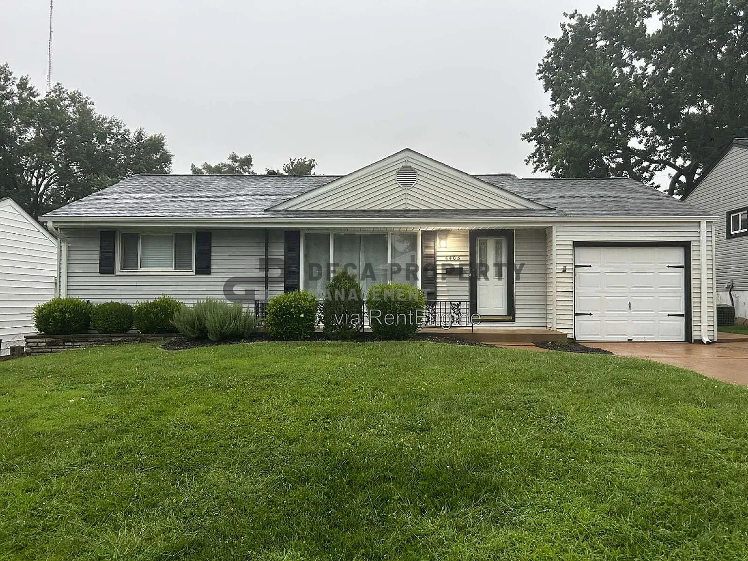 3 bed, 1.0 bath, 1164 sqft, $1,750 — Photo 1
