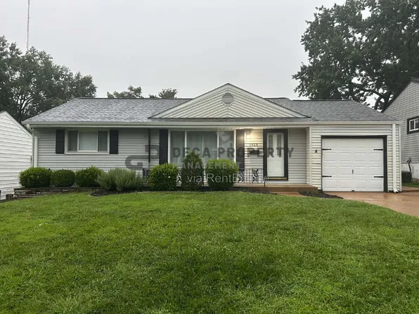6405 Kingsway Dr, Saint Louis, MO 63123