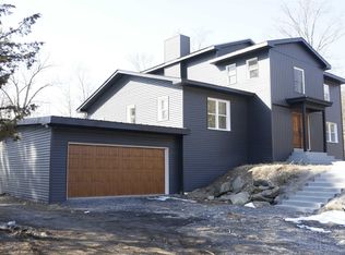 69 S Cross Rd, Staatsburg, NY 12580