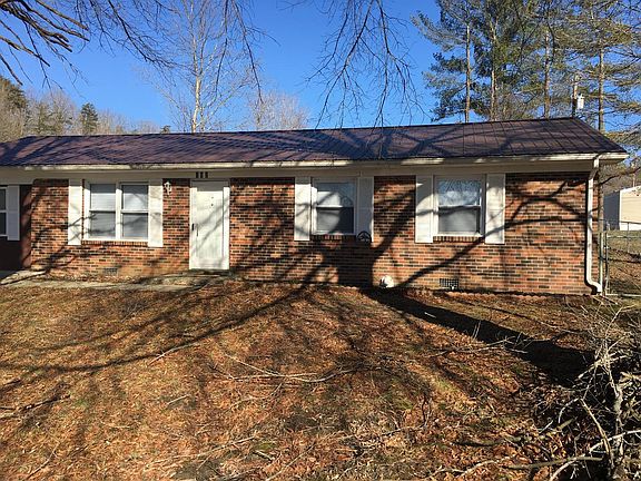 2nd image of 102 Louise Ct