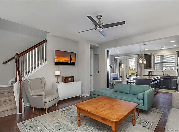 4th image of 5639 Stone Wells Dr #100
