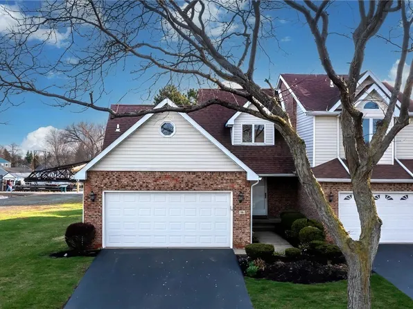 56 Niagara Shore Dr #56, Tonawanda, NY 14150