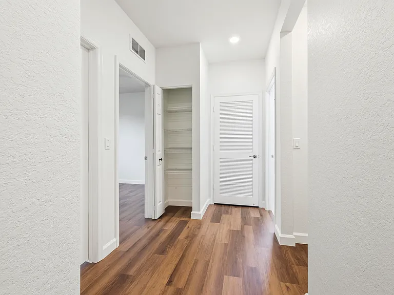 4648 Silver Saw Ln — Photo 15