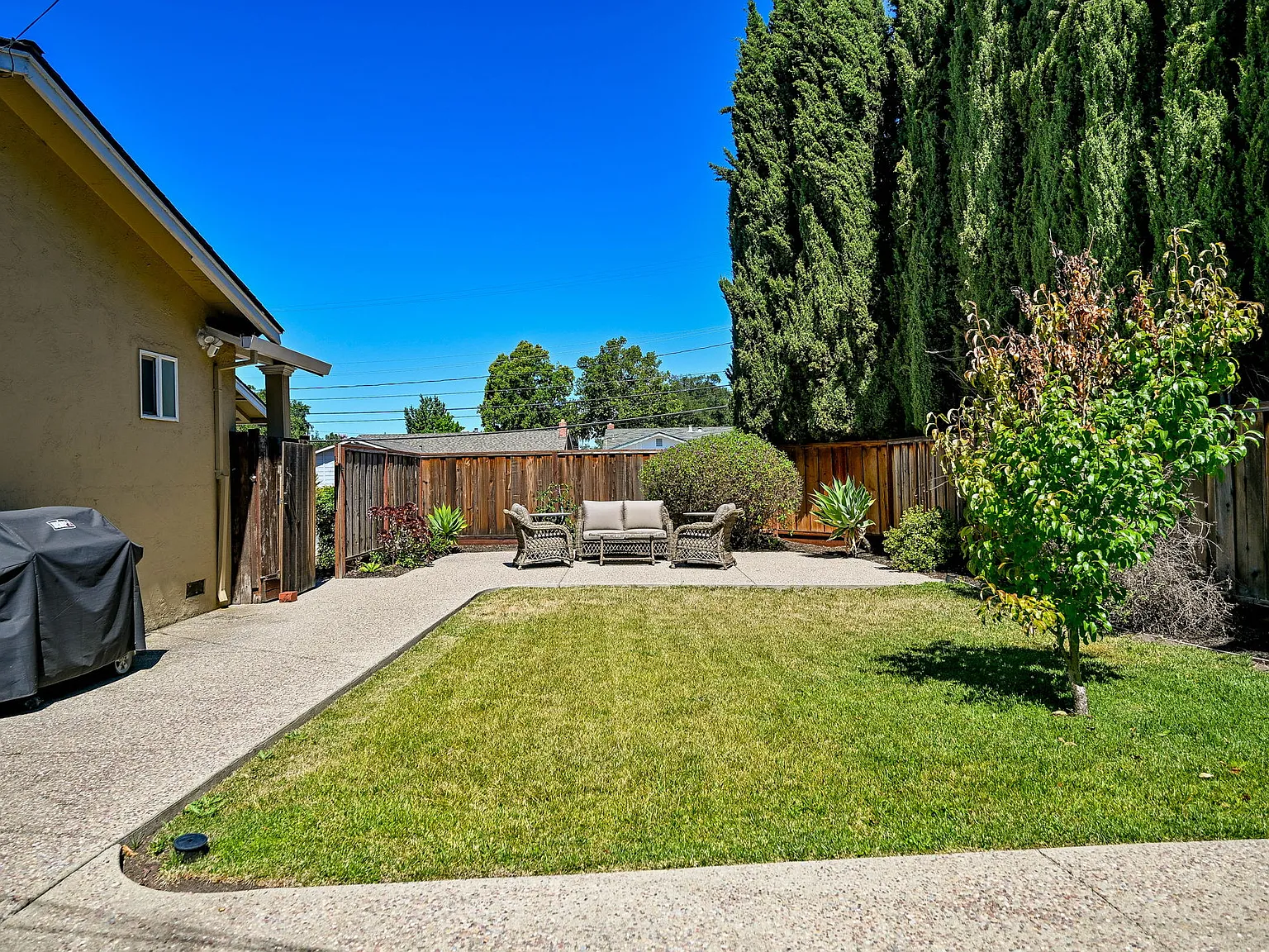 2 bed, 1103 sqft, $3,500 — Photo 3