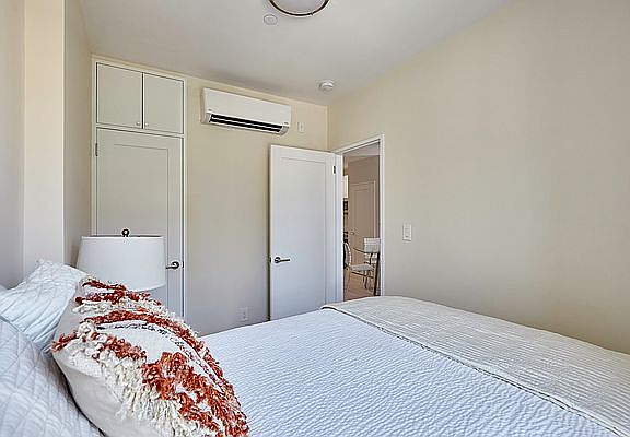 4th image of 787 Saint Nicholas Ave APT 5A