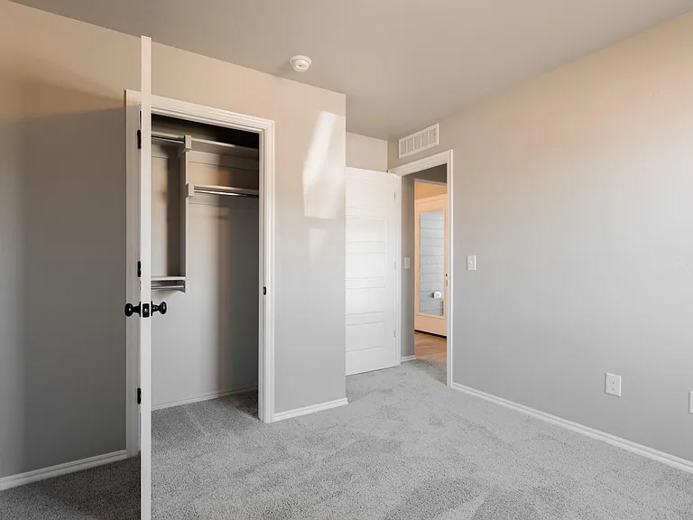 4306 W Country Club Dr — Photo 22