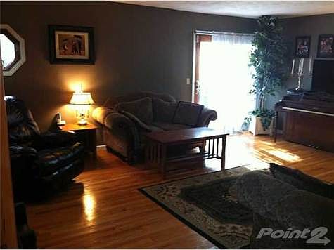 2nd image of 450 Lakeview Dr