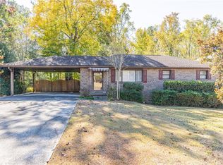 3253 Shadowridge Dr SW, Marietta, GA 30008