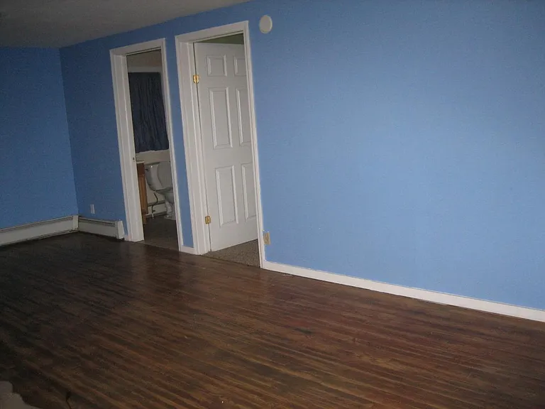 1002 Stafford Rd — Photo 4