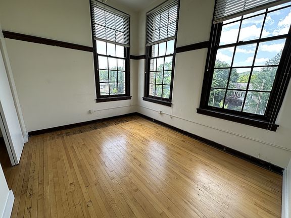 2nd image of 1710 Bruce Ave #208