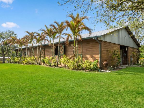 12440 Tangerine Blvd