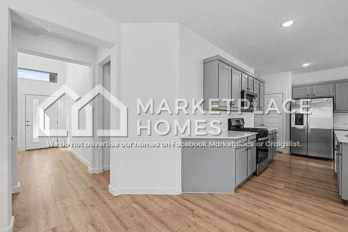 415 Bertney Dr — Photo 6