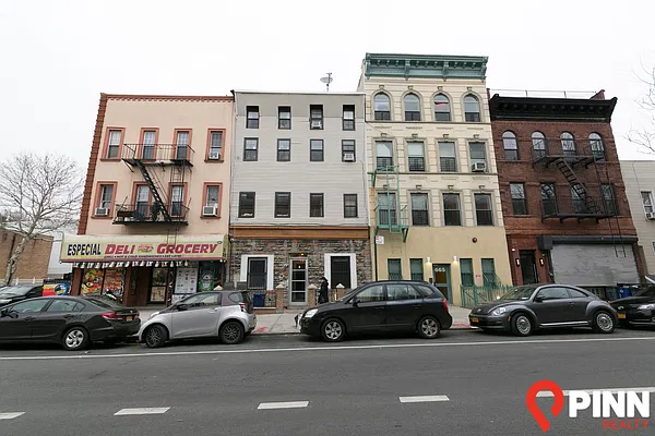 Rented by Pinn Realty | media 13