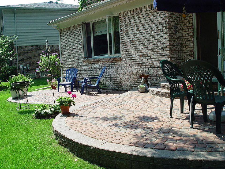 Designer paver patio