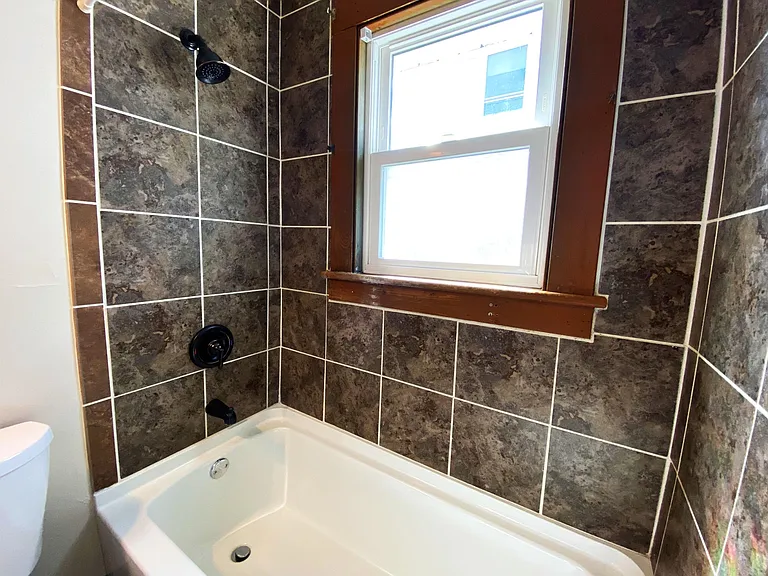 610 Sherwood Ave — Photo 25