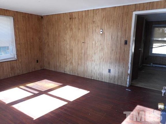 3rd image of 2602 De Mille St