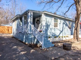1809 Montrose Dr, River Oaks, TX 76114